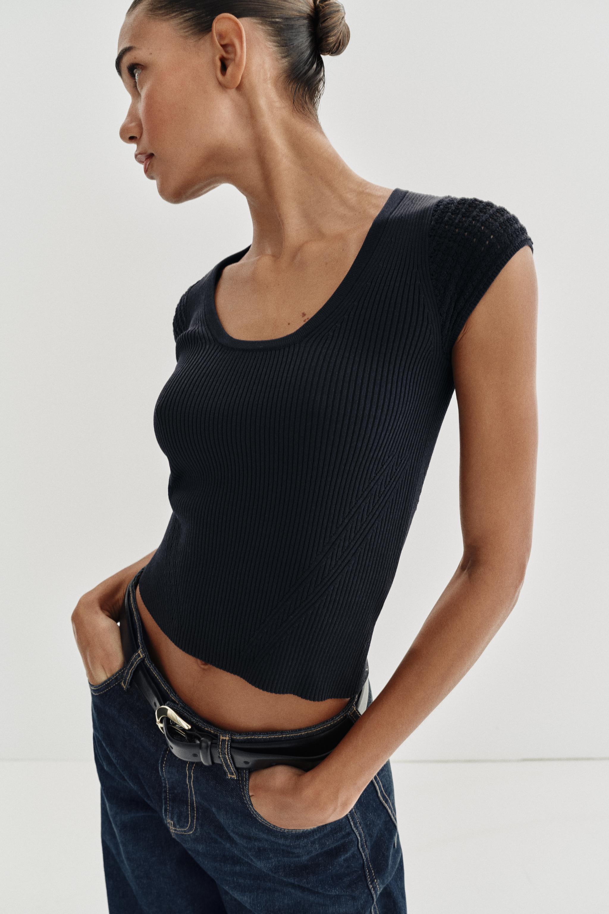 COMBINATION SLEEVE KNIT TOP